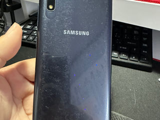 Samsung A10  2/32 Gb foto 3