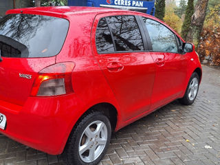 Toyota Yaris foto 4