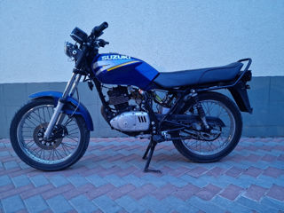 Suzuki GS 125