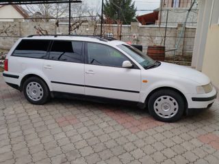 Volkswagen Passat foto 2