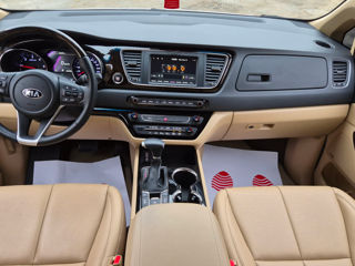 KIA Carnival foto 13