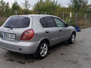 Nissan Almera foto 4