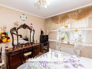 Apartament cu 2 camere, 51 m², Botanica, Chișinău foto 2