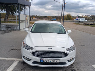 Ford Fusion foto 5