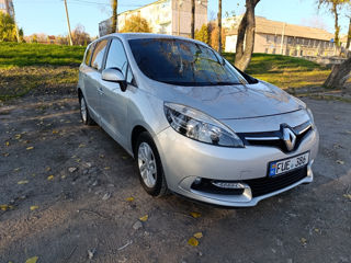 Renault Grand Scenic foto 2