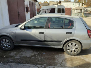 Nissan Almera foto 4