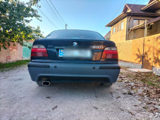 BMW 5 Series foto 3