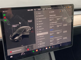 Tesla Model Y foto 12