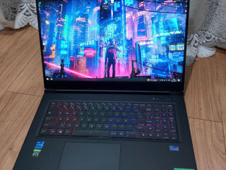 intel i7-11800H - GeForce RTX 3080 16Gb - RAM 64 GB - SSD 1TB