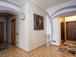 Apartament cu 3 camere, 115 m², Ciocana, Chișinău foto 4