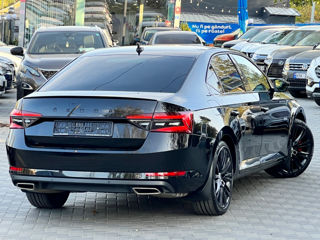 Skoda Superb foto 4