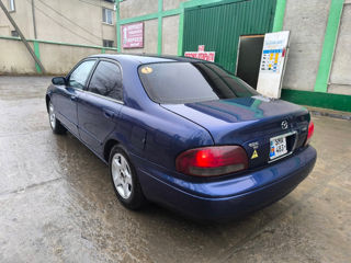 Mazda 626 foto 3