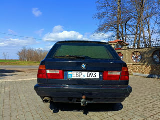 BMW 5 Series foto 5