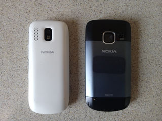 Nokia 203 Nokia C3 foto 2