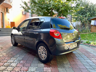 Renault Clio foto 4