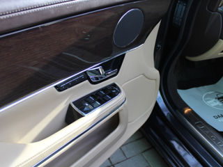 Jaguar XJ foto 14