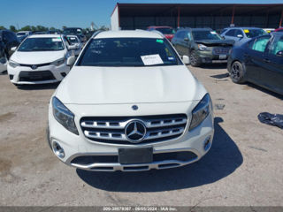 Mercedes GLA foto 11