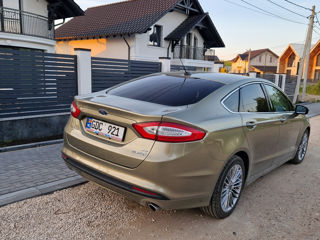 Ford Fusion foto 5