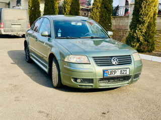 Volkswagen Passat foto 2