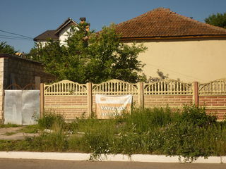 Vinzare. Casa de locuit in or Codru str Turgheniev. Teren cu titlu pentru constructie - 6 ari. foto 4