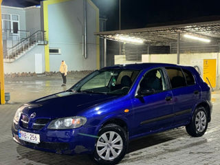 Nissan Almera foto 9