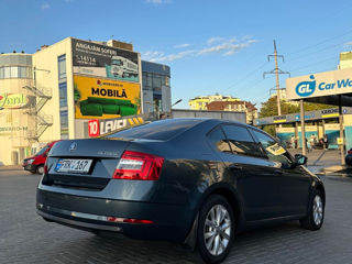 Skoda Octavia foto 3