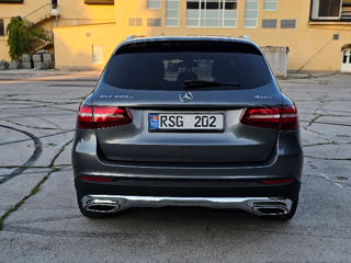 Mercedes GLC foto 5