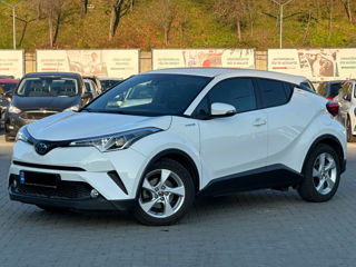 Toyota C-HR foto 4