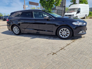 Ford Mondeo foto 1