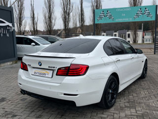 BMW 5 Series foto 3