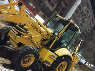 Komatsu  WBR93R-2 foto 3