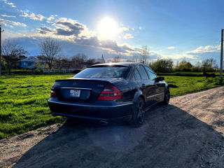 Mercedes E-Class foto 9