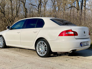 Skoda Superb foto 5