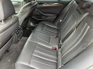 BMW 5 Series foto 18