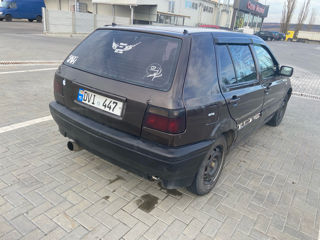 Volkswagen Golf foto 2