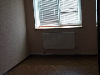 Продаю квартиру в хорошем районе, по-вопросом звонить на номер)) foto 10
