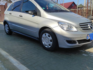 Mercedes B-Class