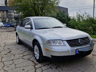 Volkswagen Passat foto 1