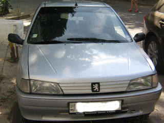 Peugeot 106 foto 1