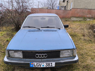 Audi 100