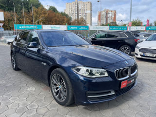 BMW 5 Series foto 3