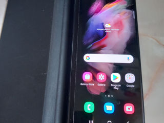 Samsung  galaxi z fold3 5g foto 3