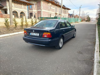 BMW 5 Series foto 5