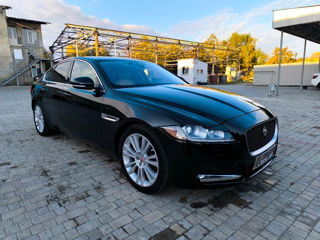 Jaguar XF foto 3