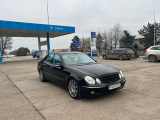 Mercedes E-Class foto 2