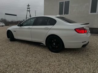 BMW 5 Series foto 6