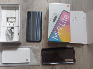 Xiaomi Mi 9 Lite / 6GB-RAM / 128GB-ROM / 4030 mAh / Gri Onix foto 1