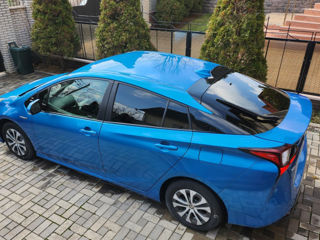 Toyota Prius фото 1