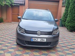 Volkswagen Touran foto 3