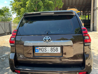 Toyota Land Cruiser Prado foto 5